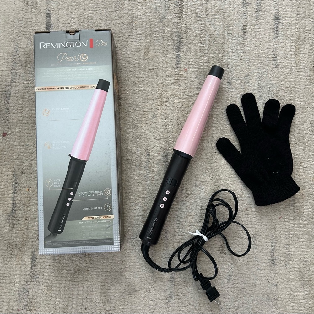 Remington Pink and Black Ceramic Curling Wand